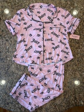 NWT Women’s Juicy Couture Pink Logo Short Sleeve Pajama Set - Size XL
